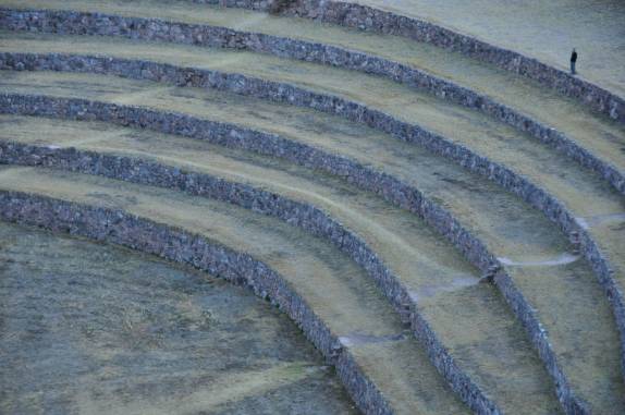 Chegando perto dos terraços agrícolas de Moray, no Valle Sagrado, perto de Cusco, no Peru